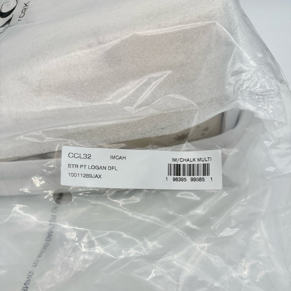 Coach Logan Duffle Bag With Star Print Chalk Cream - Picture 10 of 12